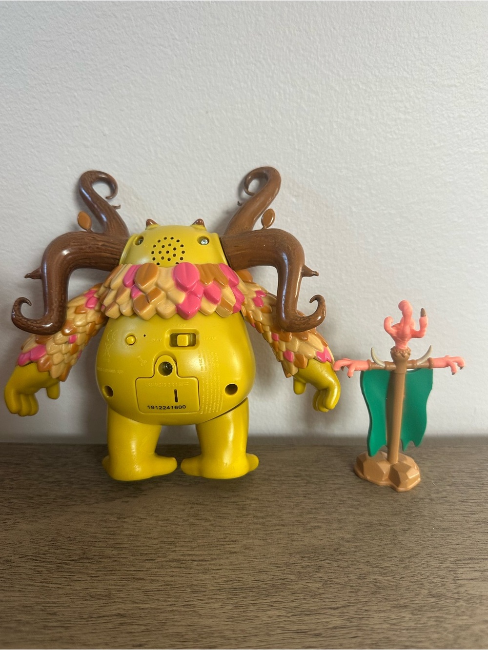 EXCLUSIVE  My Singing Monsters RARE ENTBRAT - Collectible - Picture 3 of 6
